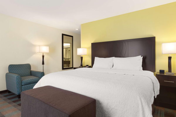 Best offers for Hampton Inn Fairmont Fairmont