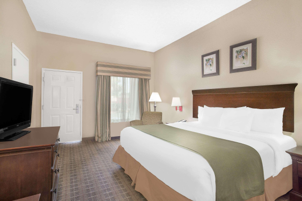 Best offers for Baymont by Wyndham Crestview Crestview