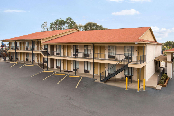 Best offers for Opulent Oasis Motel Crestview Crestview