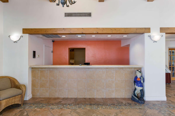 أفضل العروض ل موتيل 6 جاينسفيل, فل جينسفيل 