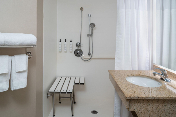 أفضل العروض ل سبرينفيل سويتس جاينسفيل جينسفيل