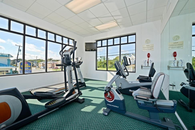 أفضل العروض ل بست وسترن هوليداي ساندسان نورفولك 