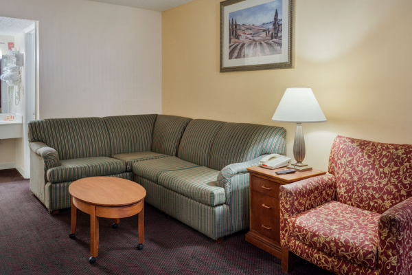 Best offers for ECONO LODGE Colonial Heights