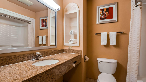 أفضل العروض ل بست وسترن بلاس ذ وودلاندس ذ وودلاندس 