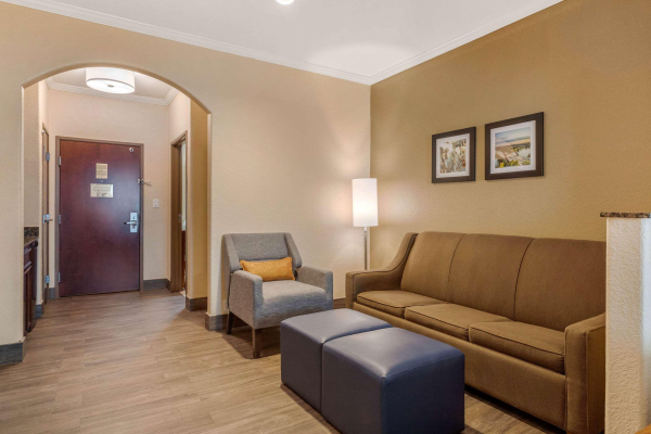 Best offers for Comfort Suites Baytown I - 10 Baytown