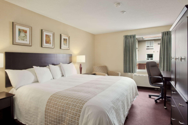 Best offers for Travelodge Hotel By Wyndham Sudbury Sudbury