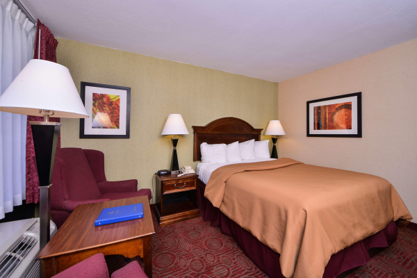 أفضل العروض ل Best Western Northgate Inn بامبا