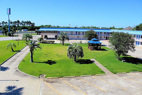 Best offers for ECONO LODGE Winnie