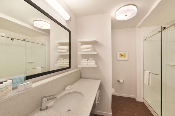 أفضل العروض ل هامبتون فندق و اجنحه فندقيه دلاند د لاند 