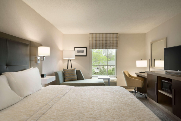 Best offers for Hampton Inn & Suites Newport Middletown Duncan 