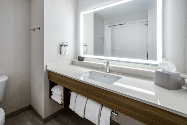 أفضل العروض ل هوليدايان ايكسبرس و سويتس تامبا-ي-75 تامبا