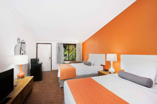 Best offers for Howard Johnson by Wyndham Wilmington Wilmington