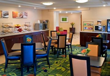Best offers for FAIRFIELD INN ALBANY EAST GREENBUSH Albany 