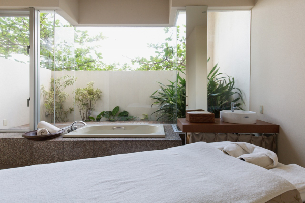 Best offers for EM Costa Vista Okinawa Okinawa 