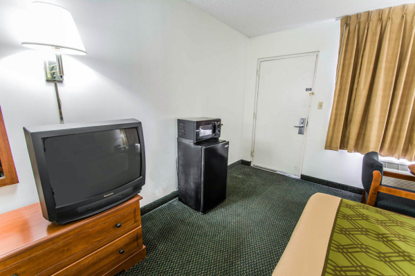Best offers for RED ROOF INN MACCLENNY Macclenny 