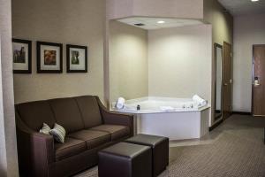 Best offers for COMFORT SUITES Berlin 