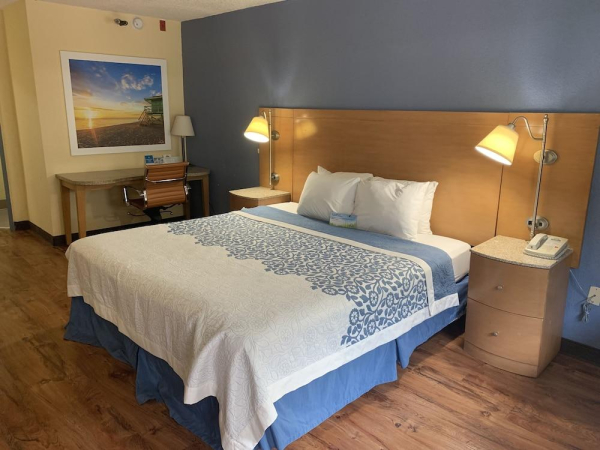 أفضل العروض ل دايس فندق و اجنحه فندقيه - سافاناه جاتواي /ا-95 و 204 سافاناه 