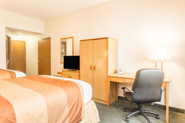 Best offers for Baymont by Wyndham Cincinnati Scappoose