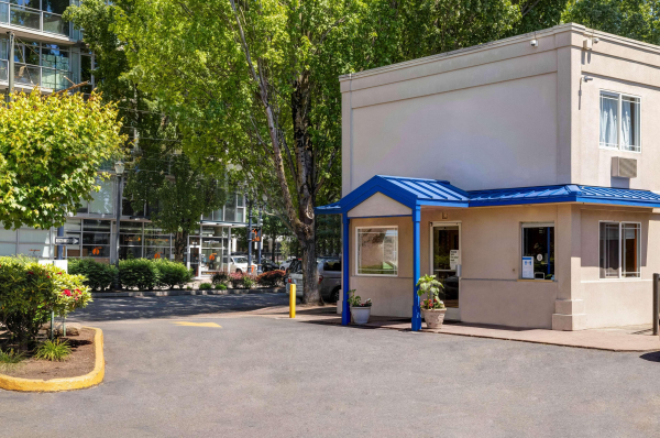 Best offers for Motel 6 Portland Downtown Portland