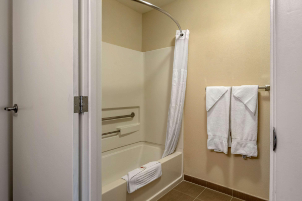 Best offers for Comfort Inn Columbia Gorge The Dalles 