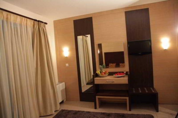 Best offers for Alexander Serrai