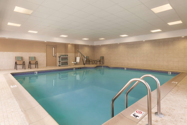 أفضل العروض ل Hampton Inn & Suites Greenfield جرينفيلد 