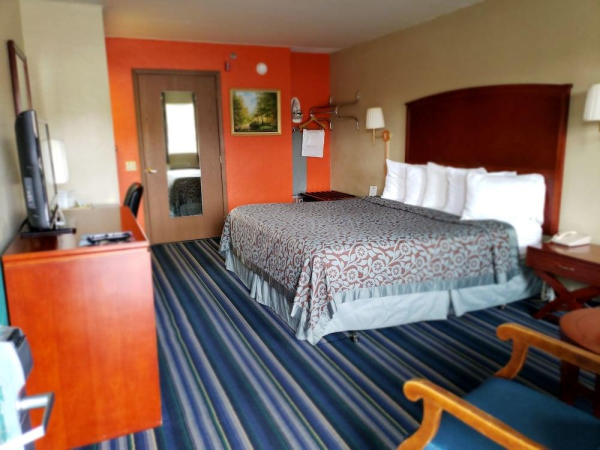 Best offers for DAYS INN BY WYNDHAM BRANSON/NEAR THE STRIP Branson
