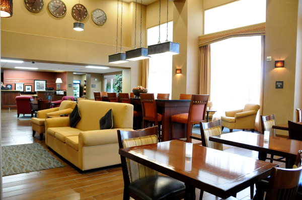 أفضل العروض ل Hampton Inn & Suites Red Bluff رد بلوف 