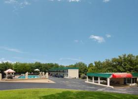 Best offers for ECONO LODGE SILVER DOLLAR CITY AREA Branson West 