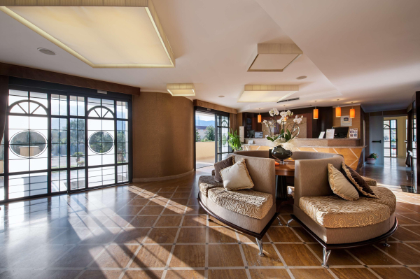 أفضل العروض ل فندق بست وسترن برمير فيلا فابيانو بالاس كوسينسا