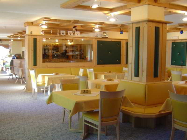 Best offers for Valeria Livigno