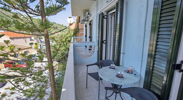 Best offers for Olympia Central Paxoi