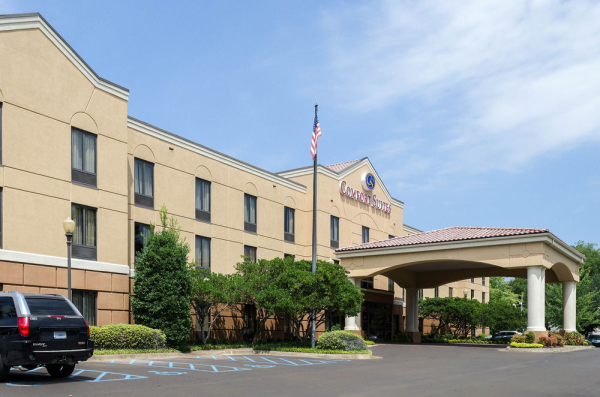 Best offers for COMFORT SUITES Starkville