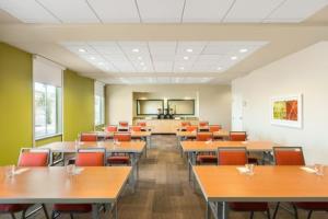 Best offers for Home2 Suites by Hilton Farmington/Bloomfield Farmington