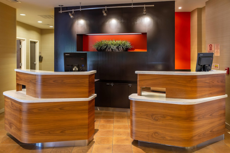 أفضل العروض ل كورتيارد لكسينجتون كينلاند/يربورت لكسينجتون 