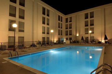 Best offers for HAMPTON INN LOUISVILLE/AIRPORT Louisville