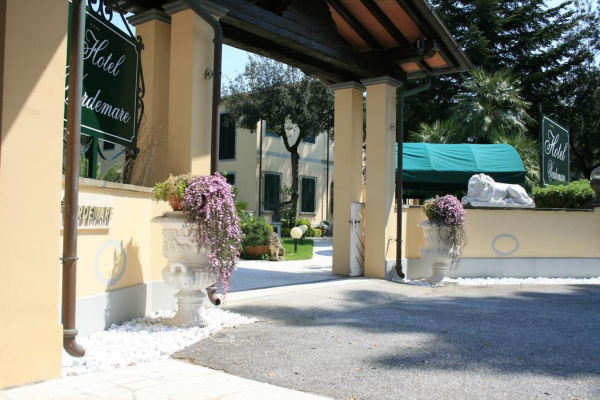 Best offers for Hotel Verdemare Lucca