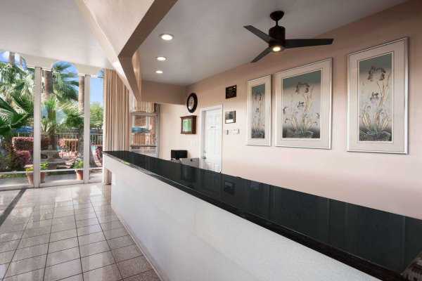 Best offers for Travelodge by Wyndham Bakersfield Bakersfield 