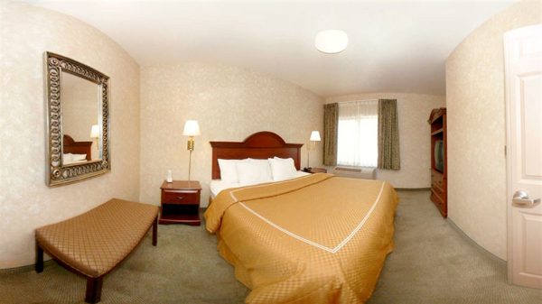 Best offers for Holiday Inn Express & Suites Lake Forest Lake Forest