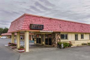 Best offers for ECONO LODGE Crescent City 