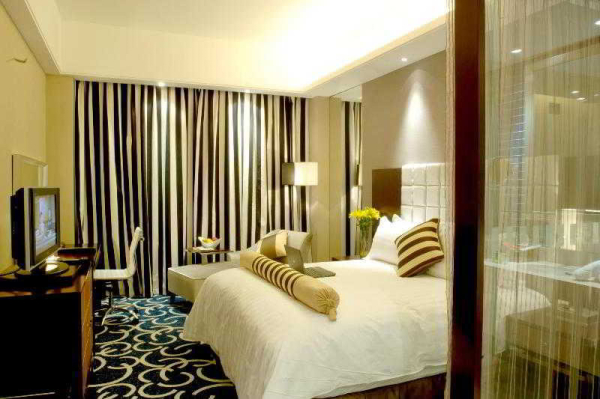 أفضل العروض ل Ramada Plaza Zhengzhou لوويانج