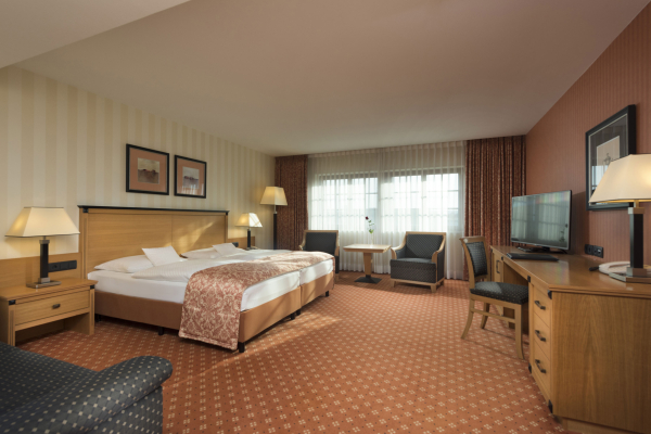 Best offers for Maritim Hotel Dresden Dresden