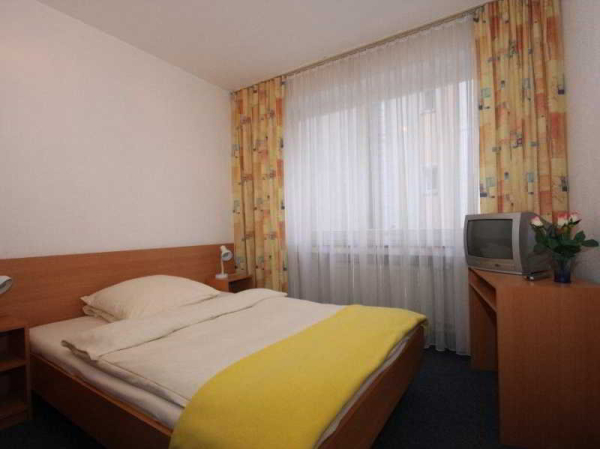 Best offers for Hotel Paris Dusseldorf