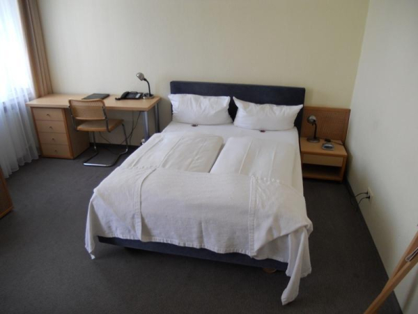 Best offers for Kempe Komfort Hotel Dusseldorf Dusseldorf