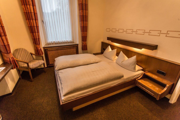 Best offers for Schloss Hotel Petry Kassel