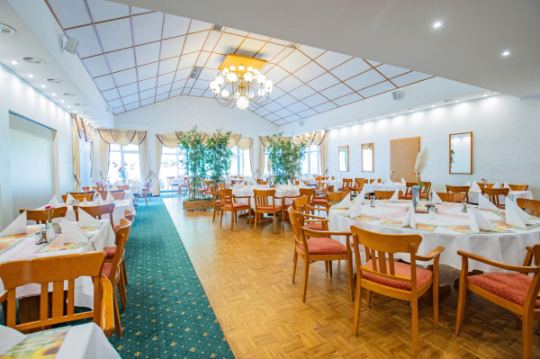 Best offers for Waldhotel Roggosen Kassel