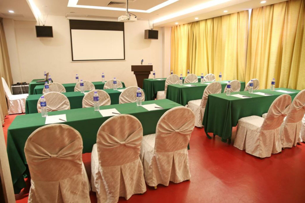 Best offers for Foshan Xin Hu Hotel Foshan