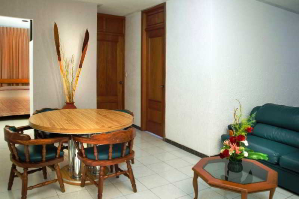 Best offers for Suites Campestre Morelia