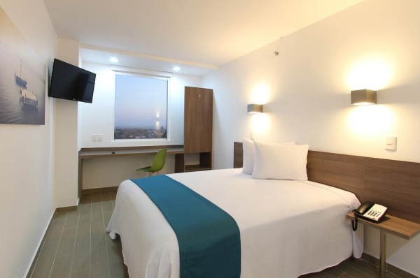 Best offers for One La Paz La Paz