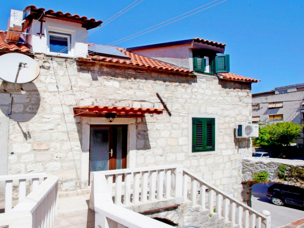 Best offers for Apartments & rooms Rina Split